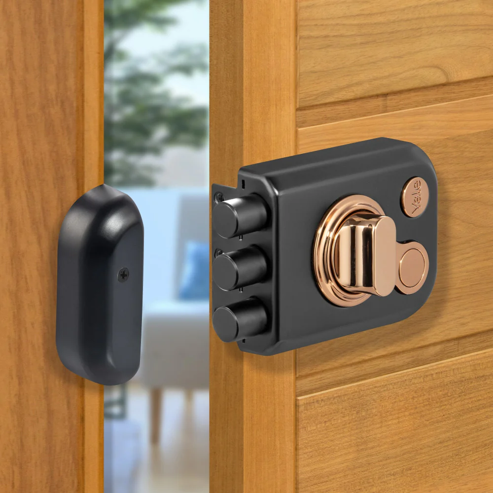 Yale Kratos™ RIM lock KRT-3B-TT-BM/RG – Tribolt, 3 Deadbolts, Thumbturn, 4 Dimple Keys (Black Matt and Rose Gold)