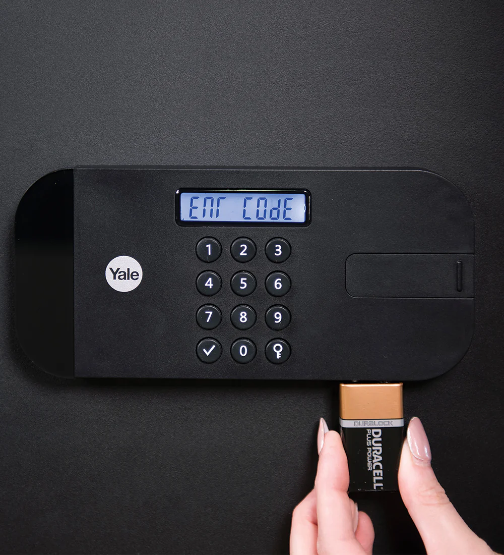 YSEB/250/EB1 High Security Compact Digital Safe Locker PIN, Black - Image 3