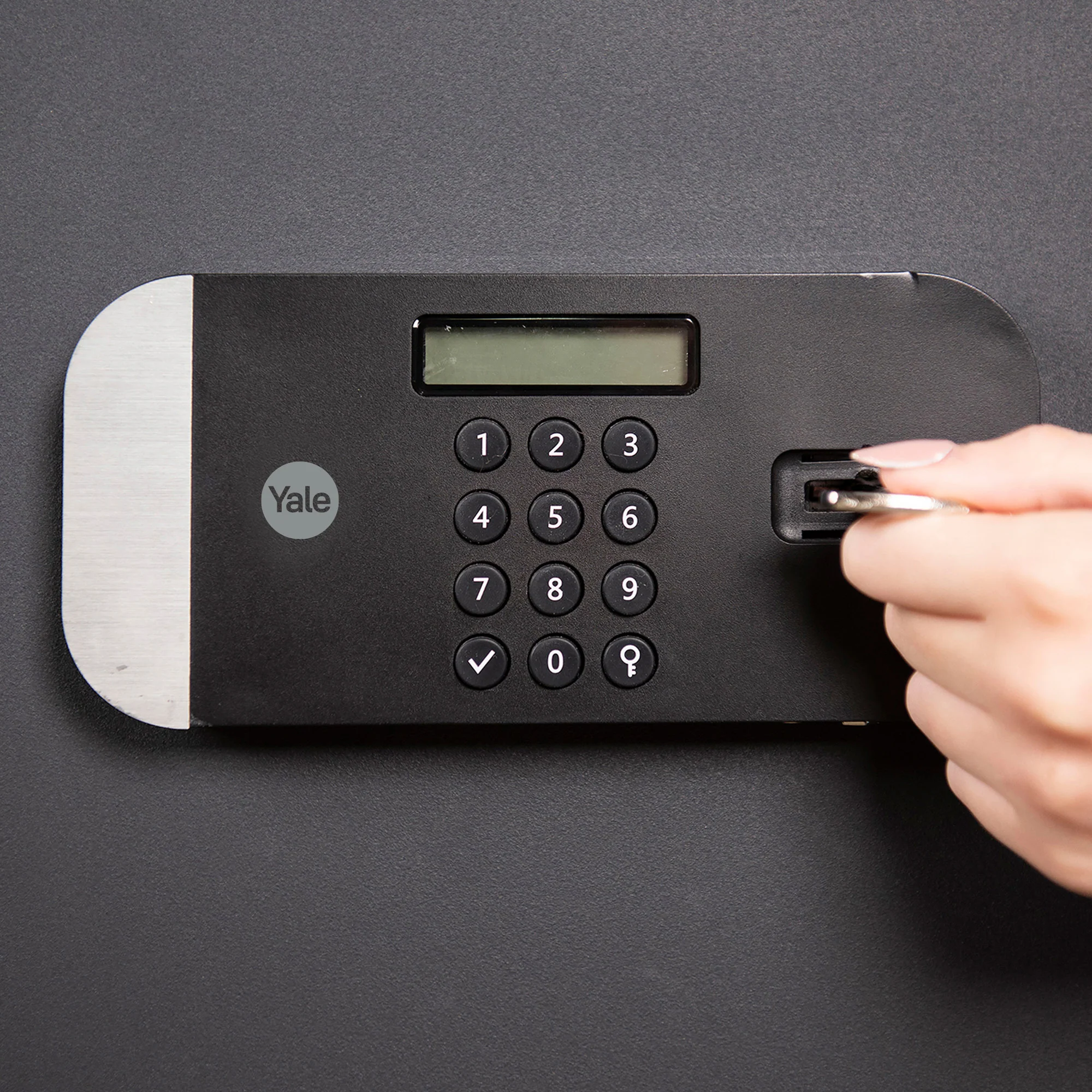 YSFM/250/EG1 Maximum Security Digital Locker with Fingerprint and Pin Access - Grey - Image 10